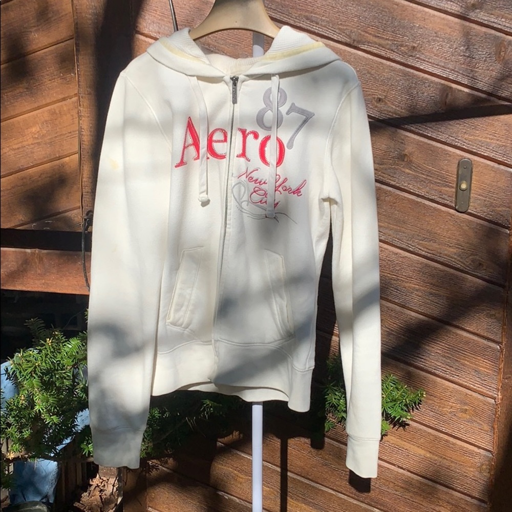 Aeropostale sweatshirt white with pink lettering